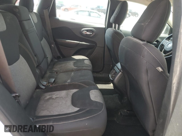 2015 Jeep Cherokee Sport с VIN 1C4PJLAB8FW676733, выставлен на аукционе Copart как лот 57844075 с пробегом 295 574 миль миль и Списание • Salvage title. История ставок и продаж доступна на DreamBid. Изображение 11.