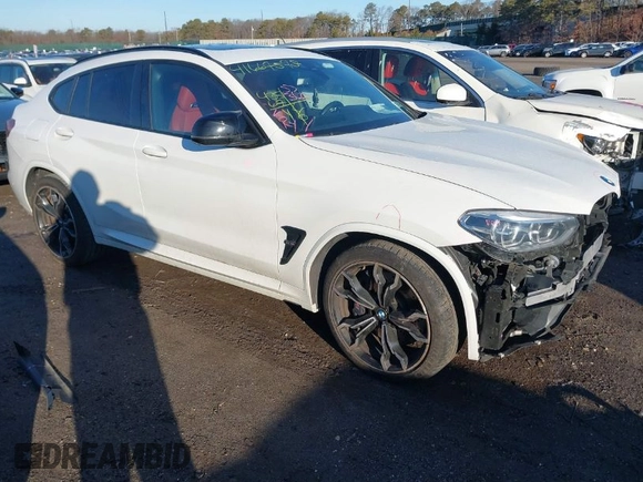 2021 BMW X4 M with VIN 5YMUJ0C02M9H67919, listed as a IAAI auction lot 41667578 with 43,567 mi miles. Bid and sale history available at carsss.com. Image 1.