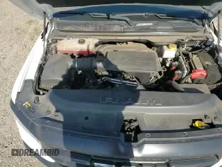 2020 Ram 1500 Tradesman z VIN 1C6SRECGXLN398157, wystawiony jako Copart lot #59112015 z przebiegiem 57 030 mil mil oraz Czysty tytuł • Clean title. Historia ofert i sprzedaży dostępna na DreamBid. Obrazek 13.