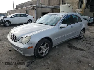 2001 Mercedes-Benz C 320 with VIN WDBRF64J81F045177, listed as a Copart auction lot 71381124 with 93,983 mi miles and Salvage Title. Bid and sale history available at carsss.com. Image 1.