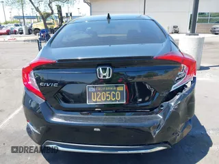 2019 Honda Civic EX z VIN 19XFC1F3XKE215534, wystawiony jako IAAI lot #42100714 z przebiegiem 31 808 mil mil oraz . Historia ofert i sprzedaży dostępna na DreamBid. Obrazek 16.