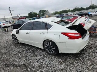 2017 Nissan Altima SV с VIN 1N4AL3AP5HC126024, выставлен на аукционе Copart как лот 62857045 с пробегом Не указан миль и Списание • Salvage title. История ставок и продаж доступна на DreamBid. Изображение 2.