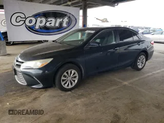 2015 Toyota Camry XLE with VIN 4T4BF1FK3FR477546, listed as a Copart auction lot 55223575 with 131,599 mi miles and Clean Title. Bid and sale history available at carsss.com. Image 1.