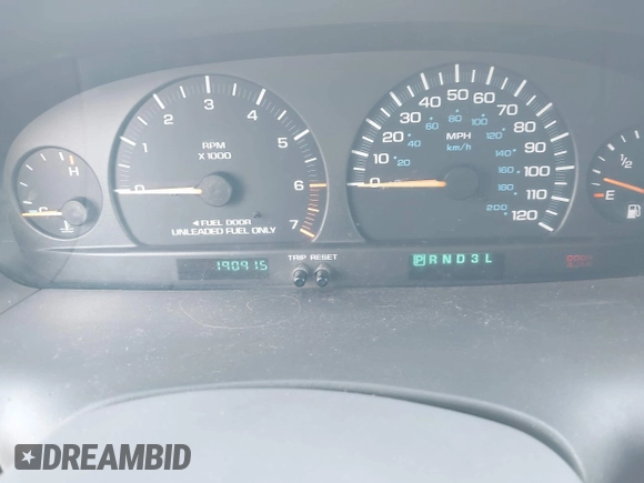 2000 Chrysler Town & Country LXi with VIN 1C4GP54L3YB585152, listed as a IAAI auction lot 41916732 with 190,915 mi miles. Bid and sale history available at carsss.com. Image 7.