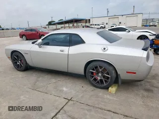 2010 Dodge Challenger SRT-8 with VIN 2B3CJ7DW4AH161290, listed as a Copart auction lot 53577565 with 41,803 mi miles and Salvage title. Bid and sale history available at DreamBid. Image 2.