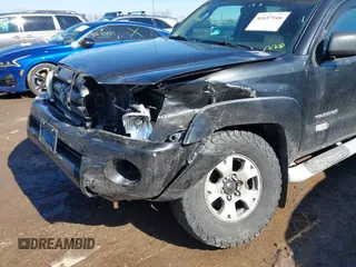 2008 Toyota Tacoma z VIN 5TELU42N78Z503599, wystawiony jako IAAI lot #41657166 z przebiegiem 227 630 mil mil oraz . Historia ofert i sprzedaży dostępna na DreamBid. Obrazek 6.