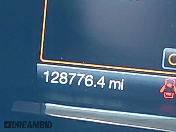 2014 Lincoln MKS z VIN 1LNHL9DK0EG606497, wystawiony jako IAAI lot #42279603 z przebiegiem 129 972 mil mil oraz . Historia ofert i sprzedaży dostępna na DreamBid. Obrazek 15.
