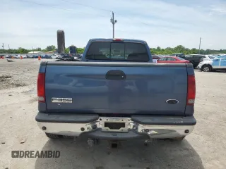 2006 Ford F-350 XL с VIN 1FTWW33PX6EA73794, выставлен на аукционе Copart как лот 54686685 с пробегом 175 409 миль миль и Списание • Salvage title. История ставок и продаж доступна на DreamBid. Изображение 6.