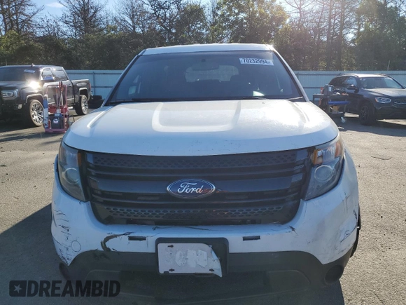 2015 Ford Utility Police Interceptor with VIN 1FM5K8AR9FGB32410, listed as a Copart auction lot 70232994 with 121,748 mi miles and Clean Title. Bid and sale history available at carsss.com. Image 5.