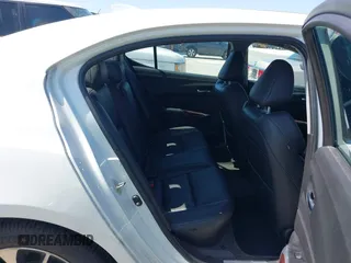 2015 Acura TLX z VIN 19UUB1F37FA012976, wystawiony jako IAAI lot #42316952 z przebiegiem 115 333 mil mil oraz . Historia ofert i sprzedaży dostępna na DreamBid. Obrazek 8.