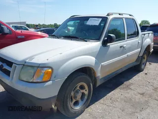 2005 Ford Explorer Sport Trac XLS z VIN 1FMZU67K25UB92409, wystawiony jako IAAI lot #42799036 z przebiegiem 150 554 mil mil oraz . Historia ofert i sprzedaży dostępna na DreamBid. Obrazek 2.