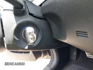 2008 Pontiac G8 GT z VIN 6G2EC57Y28L124035, wystawiony jako IAAI lot #42330027 z przebiegiem 82 106 mil mil oraz . Historia ofert i sprzedaży dostępna na DreamBid. Obrazek 11.