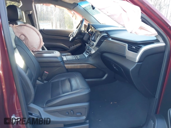 2019 GMC Yukon Denali with VIN 1GKS2CKJ8KR137636, listed as a IAAI auction lot 41264171 with 153,136 mi miles. Bid and sale history available at carsss.com. Image 5.
