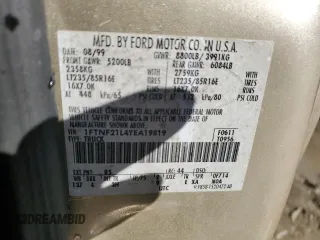 2000 Ford F-250 XL z VIN 1FTNF21L4YEA19819, wystawiony jako Copart lot #45388195 z przebiegiem 178 679 mil mil oraz Szkoda całkowita • Salvage title. Historia ofert i sprzedaży dostępna na DreamBid. Obrazek 12.