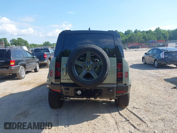 2025 Land Rover Defender X-Dynamic SE with VIN SALE26EU3S2433634, listed as a IAAI auction lot 42669947 with 729 mi miles and . Bid and sale history available at DreamBid. Image 16.