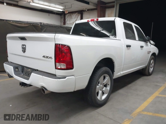 2013 Ram 1500 Express z VIN 1C6RR7KT0DS596371, wystawiony jako IAAI lot #42484590 z przebiegiem 132 743 mil mil oraz . Historia ofert i sprzedaży dostępna na DreamBid. Obrazek 4.
