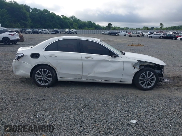 2018 Mercedes-Benz C 300 with VIN 55SWF4JB5JU268060, listed as a IAAI auction lot 42380459 with 111,801 mi miles and . Bid and sale history available at DreamBid. Image 13.