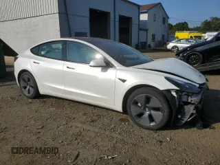 2023 Tesla Model 3 z VIN 5YJ3E1EA1PF564693, wystawiony jako Copart lot #68504674 z przebiegiem 25 183 mil mil oraz Szkoda całkowita • Salvage title. Historia ofert i sprzedaży dostępna na DreamBid. Obrazek 4.