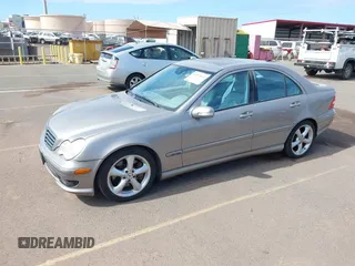 2005 Mercedes-Benz C 230 Kompressor z VIN WDBRF40J95F691358, wystawiony jako IAAI lot #41992861 z przebiegiem Nie podano mil oraz . Historia ofert i sprzedaży dostępna na DreamBid. Obrazek 2.