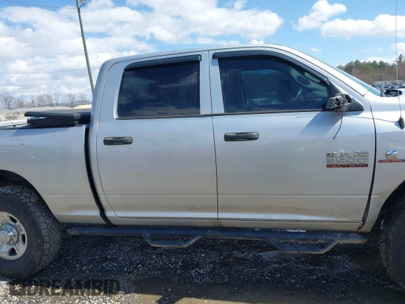 2015 Ram 2500 Tradesman with VIN 3C6UR5CL9FG511132, listed as a IAAI auction lot 41708395 with 156,833 mi miles and . Bid and sale history available at DreamBid. Image 13.