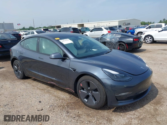 2023 Tesla Model 3 z VIN 5YJ3E1EAXPF414646, wystawiony jako IAAI lot #39514743 z przebiegiem 10 529 mil mil oraz . Historia ofert i sprzedaży dostępna na DreamBid. Obrazek 1.