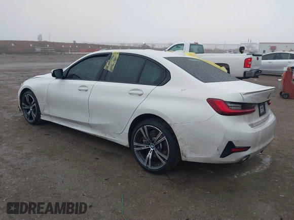 2022 BMW 3 Series 330i with VIN 3MW5R1J01N8C59980, listed as a IAAI auction lot 41445673 with 33,117 mi miles. Bid and sale history available at carsss.com. Image 3.