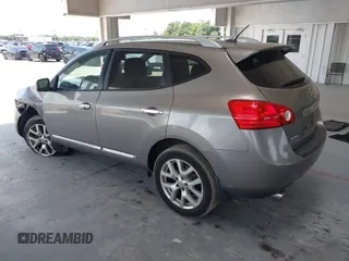 2012 Nissan Rogue S z VIN JN8AS5MV8CW400492, wystawiony jako IAAI lot #42133478 z przebiegiem 161 601 mil mil oraz . Historia ofert i sprzedaży dostępna na DreamBid. Obrazek 3.