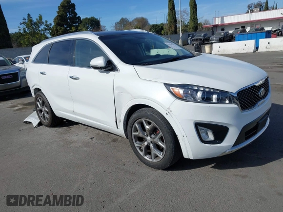 2016 Kia Sorento SX with VIN 5XYPK4A55GG083584, listed as a IAAI auction lot 41414740 with 58,035 mi miles. Bid and sale history available at carsss.com. Image 1.