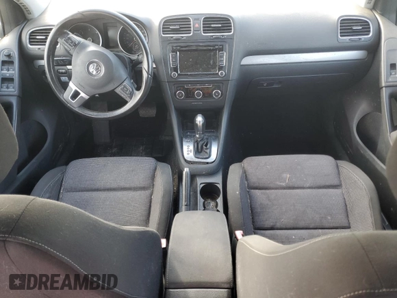 2014 Volkswagen Golf TDI w/Sunroof & Nav z VIN WVWDM7AJXEW005037, wystawiony jako Copart lot #43380895 z przebiegiem Nie podano mil oraz Czysty tytuł • Clean title. Historia ofert i sprzedaży dostępna na DreamBid. Obrazek 8.