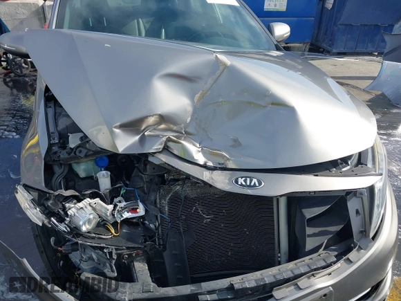 2015 Kia Optima SX Turbo with VIN 5XXGR4A69FG474261, listed as a IAAI auction lot 41103677 with 119,988 mi miles. Bid and sale history available at carsss.com. Image 10.