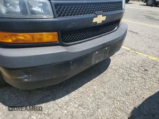 2020 Chevrolet Express Cargo with VIN 1GCWGAFP6L1186058, listed as a IAAI auction lot 42737734 with 106,149 mi miles and . Bid and sale history available at DreamBid. Image 19.