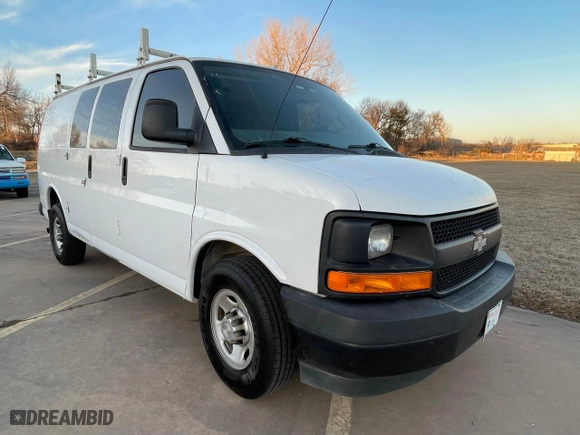 2017 Chevrolet Express Cargo Van with VIN 1GCWGAFFXH1119347, listed as a Copart auction lot 46950255 with 261,808 mi miles and Clean Title. Bid and sale history available at carsss.com. Image 1.