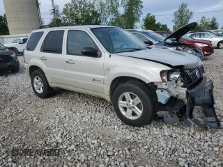 2007 Mercury Mariner with VIN 4M2CU39H37KJ19438, listed as a Copart auction lot 57053375 with 136,893 mi miles and Clean title. Bid and sale history available at DreamBid. Image 4.