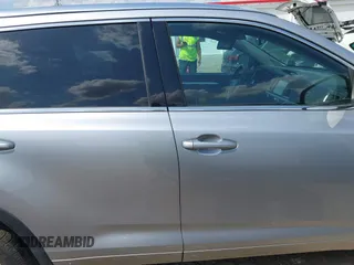 2014 Toyota Highlander XLE z VIN 5TDKKRFH1ES036742, wystawiony jako IAAI lot #42167218 z przebiegiem 165 837 mil mil oraz . Historia ofert i sprzedaży dostępna na DreamBid. Obrazek 13.