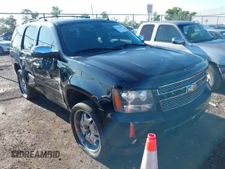 2008 Chevrolet Tahoe LTZ with VIN 1GNFK13018R259715, listed as a IAAI auction lot 42642469 with 208,452 mi miles and . Bid and sale history available at DreamBid. Image 1.