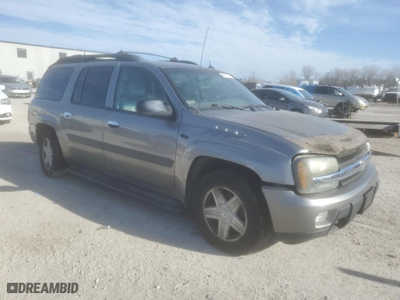 2005 Chevrolet TrailBlazer LS with VIN 1GNET16S256114329, listed as a Copart auction lot 85517214 with 193,759 mi miles and Salvage Title. Bid and sale history available at carsss.com. Image 4.