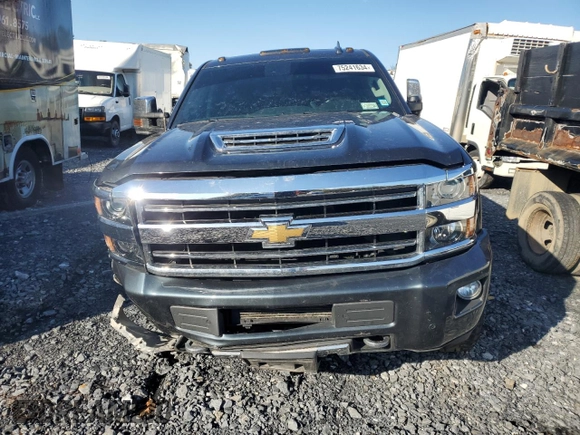2019 Chevrolet Silverado 3500HD High Country with VIN 1GC4KYEY6KF228402, listed as a Copart auction lot 75241634 with 54,159 mi miles and Salvage Title. Bid and sale history available at carsss.com. Image 5.