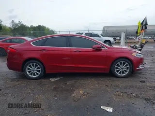2017 Ford Fusion SE with VIN 3FA6P0HD8HR309469, listed as a IAAI auction lot 41891713 with 92,300 mi miles. Bid and sale history available at carsss.com. Image 14.