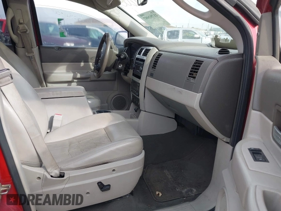 2006 Dodge Durango Limited with VIN 1D8HB58296F192784, listed as a IAAI auction lot 41792087 with 171,954 mi miles and . Bid and sale history available at DreamBid. Image 5.