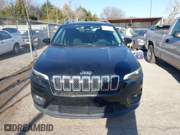 2019 Jeep Cherokee Latitude with VIN 1C4PJLCB9KD358980, listed as a IAAI auction lot 41749549 with 92,712 mi miles. Bid and sale history available at carsss.com. Image 12.