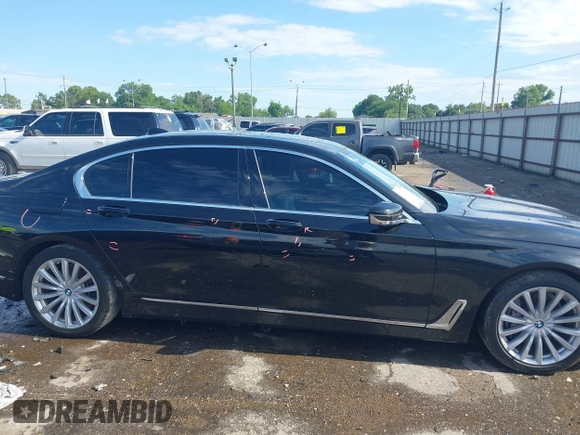 2017 BMW 7 Series 740i with VIN WBA7E2C5XHG739508, listed as a IAAI auction lot 42226064 with 70,333 mi miles and . Bid and sale history available at DreamBid. Image 14.