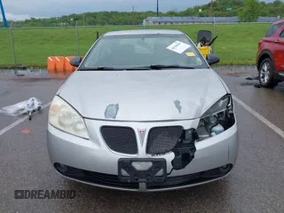 2007 Pontiac G6 G6 z VIN 1G2ZG58NX74252846, wystawiony jako IAAI lot #42120419 z przebiegiem 220 347 mil mil oraz . Historia ofert i sprzedaży dostępna na DreamBid. Obrazek 12.