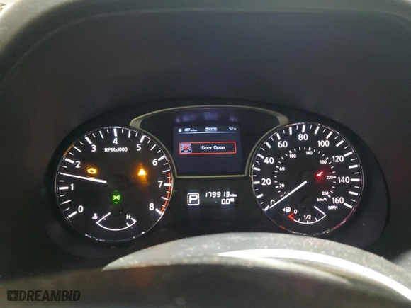 2014 Nissan Pathfinder S with VIN 5N1AR2MM8EC692724, listed as a Copart auction lot 52693365 with 179,913 mi miles and Salvage Title. Bid and sale history available at carsss.com. Image 9.