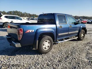 2004 Chevrolet Colorado 1SE LS Z71 with VIN 1GCDS136948106438, listed as a Copart auction lot 87492794 with 174,379 mi miles and Salvage Title. Bid and sale history available at carsss.com. Image 3.