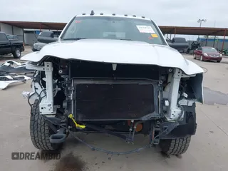 2019 Ram 2500 Tradesman with VIN 3C6UR5CJ3KG512575, listed as a IAAI auction lot 42354322 with 61,965 mi miles and . Bid and sale history available at DreamBid. Image 13.
