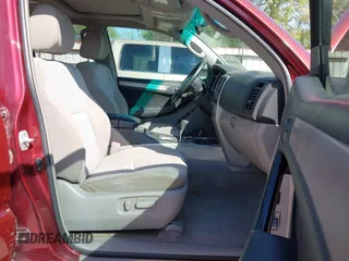 2006 Toyota 4Runner SR5 with VIN JTEZU14R568059478, listed as a IAAI auction lot 41865355 with 184,222 mi miles and . Bid and sale history available at DreamBid. Image 5.