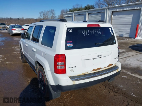 2014 Jeep Patriot Limited with VIN 1C4NJRCB5ED634120, listed as a IAAI auction lot 41394366 with 139,859 mi miles. Bid and sale history available at carsss.com. Image 3.