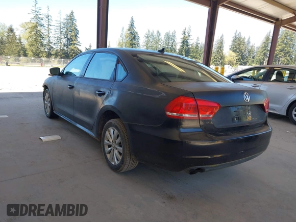 2015 Volkswagen Passat 1.8T Limited Edition with VIN 1VWAT7A36FC054484, listed as a IAAI auction lot 42078125 with 119,550 mi miles. Bid and sale history available at carsss.com. Image 3.