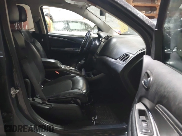 2017 Dodge Journey Crossroad Plus z VIN 3C4PDDGG9HT579758, wystawiony jako IAAI lot #42237895 z przebiegiem 134 602 mil mil oraz . Historia ofert i sprzedaży dostępna na DreamBid. Obrazek 5.
