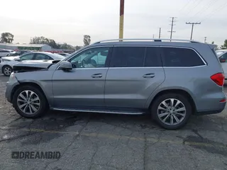 2015 Mercedes-Benz GL-Class GL 350 BlueTEC with VIN 4JGDF2EE8FA543336, listed as a IAAI auction lot 41049984 with 103,368 mi miles. Bid and sale history available at carsss.com. Image 15.